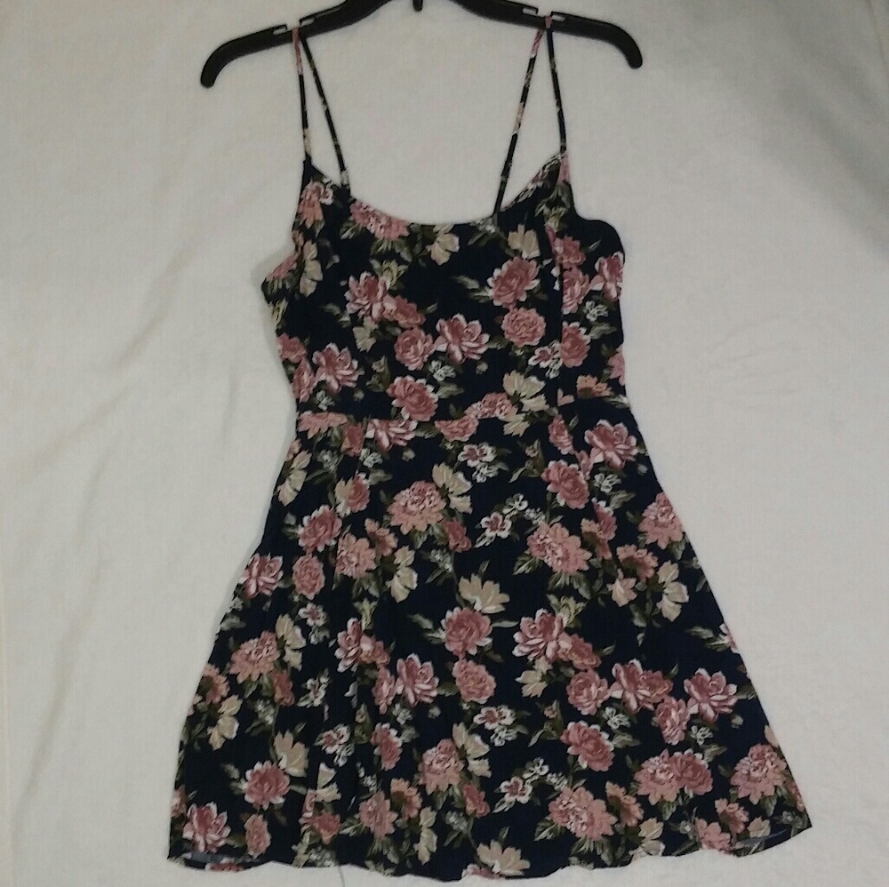 BNWOT Forever21 Navy Floral Sundress